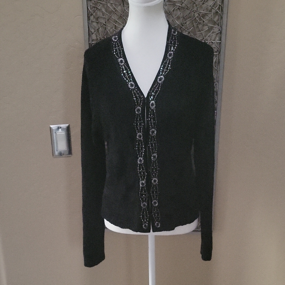 David Dart Chic Black Women's Velour Cardigan with Embroidery and Beaded Detail